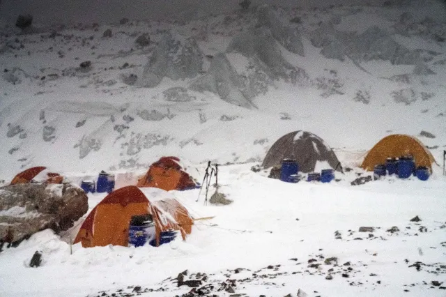 Wyprawa na K2. Uczestnicy akcji ratunkowej na Nanga Parbat wrócili do bazy