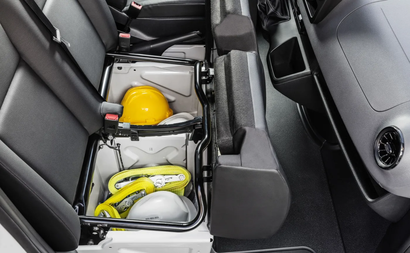 10755924-mercedes-sprinter.jpg