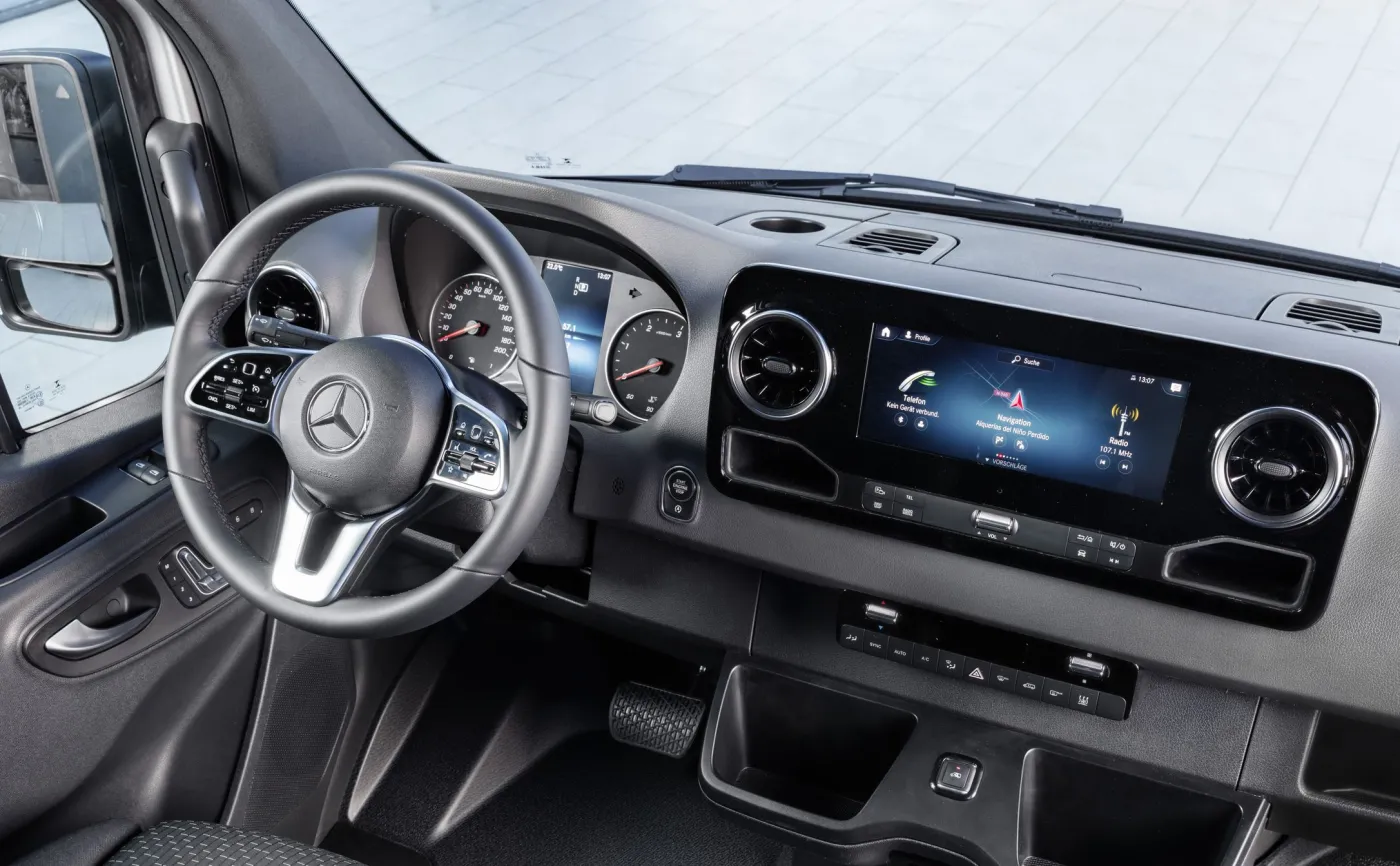 10755956-mercedes-sprinter.jpg