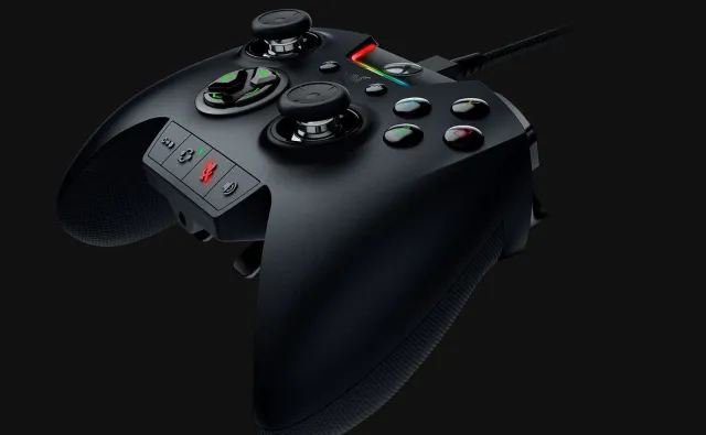 Razer dokonał niemożliwego. Stworzył pad do Xbox One lepszy od oryginalnego kontrolera