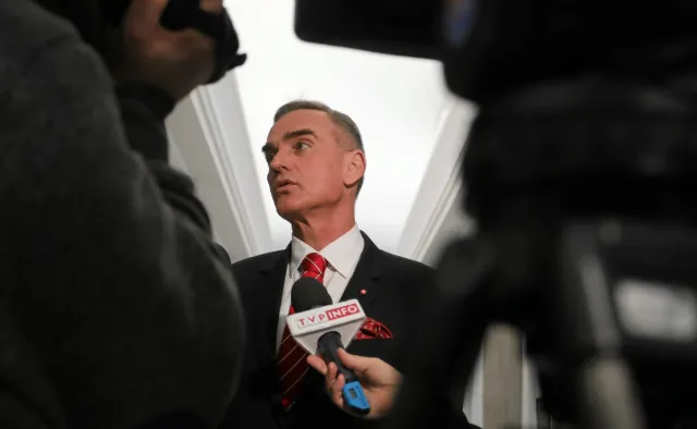 "Proszę mieć pretensje do natury". Zaskakujący komentarz senatora PiS na temat zakazu aborcji