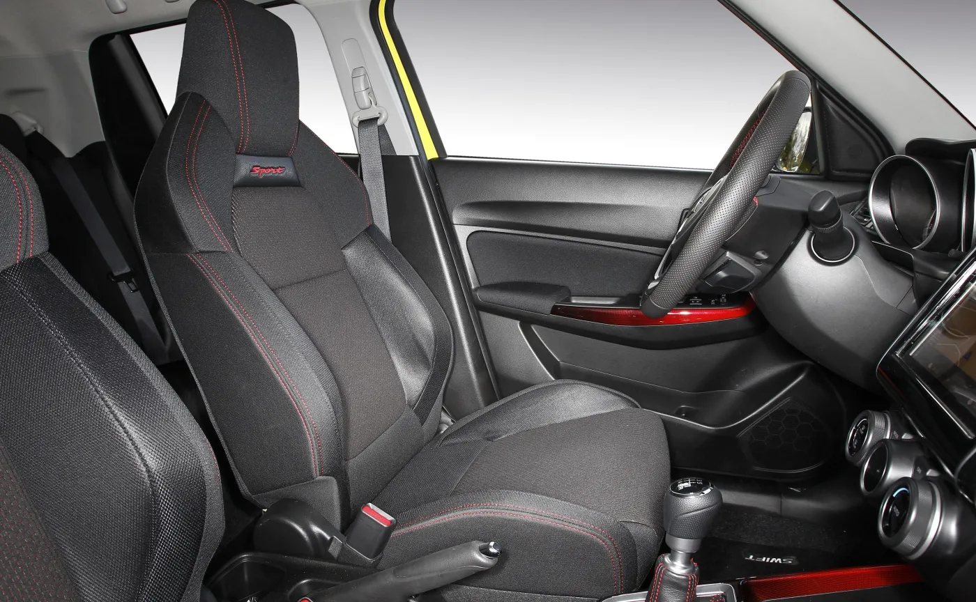10968902-suzuki-swift-sport.jpg