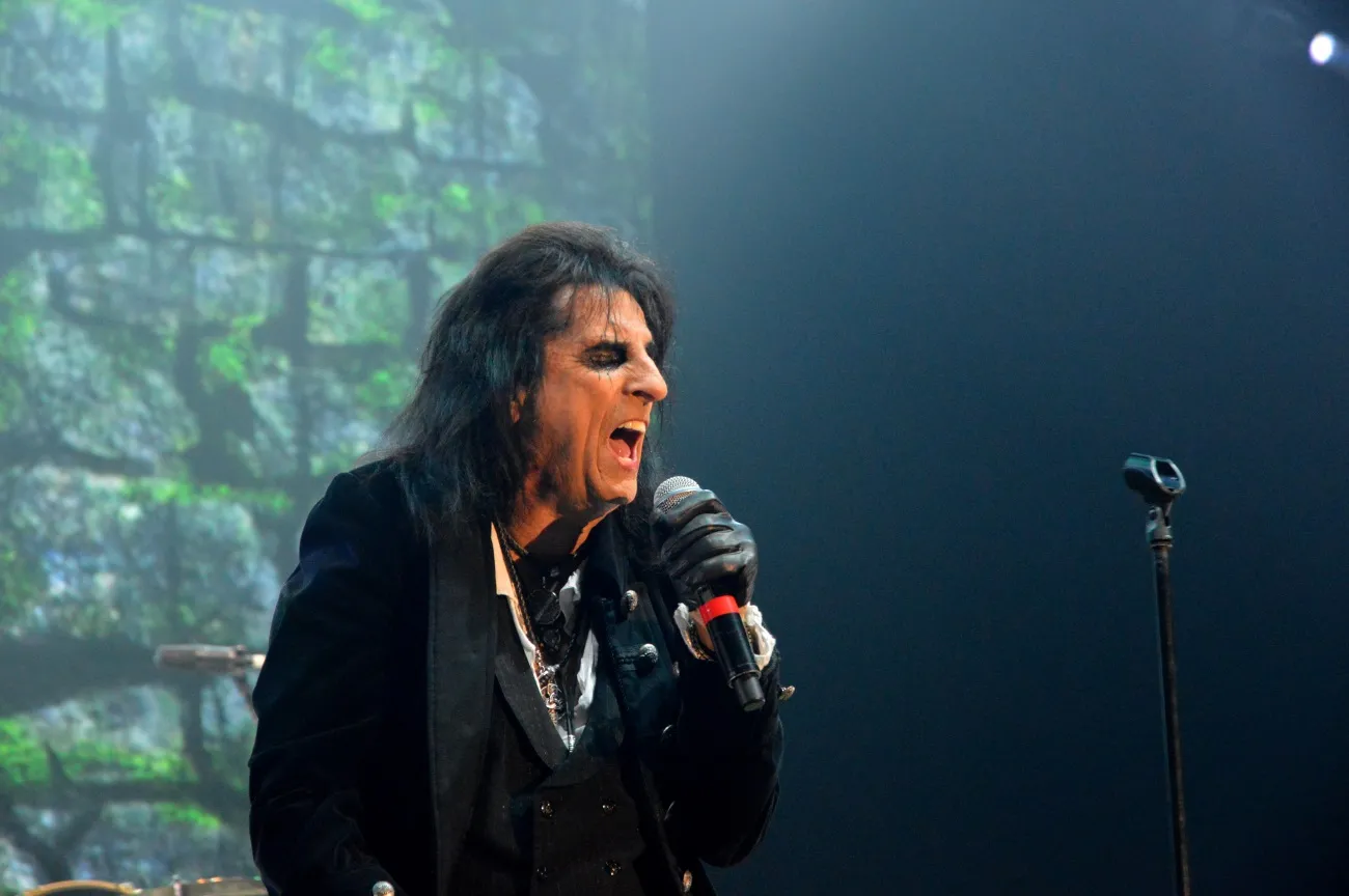 11030831-hollywood-vampires.jpg