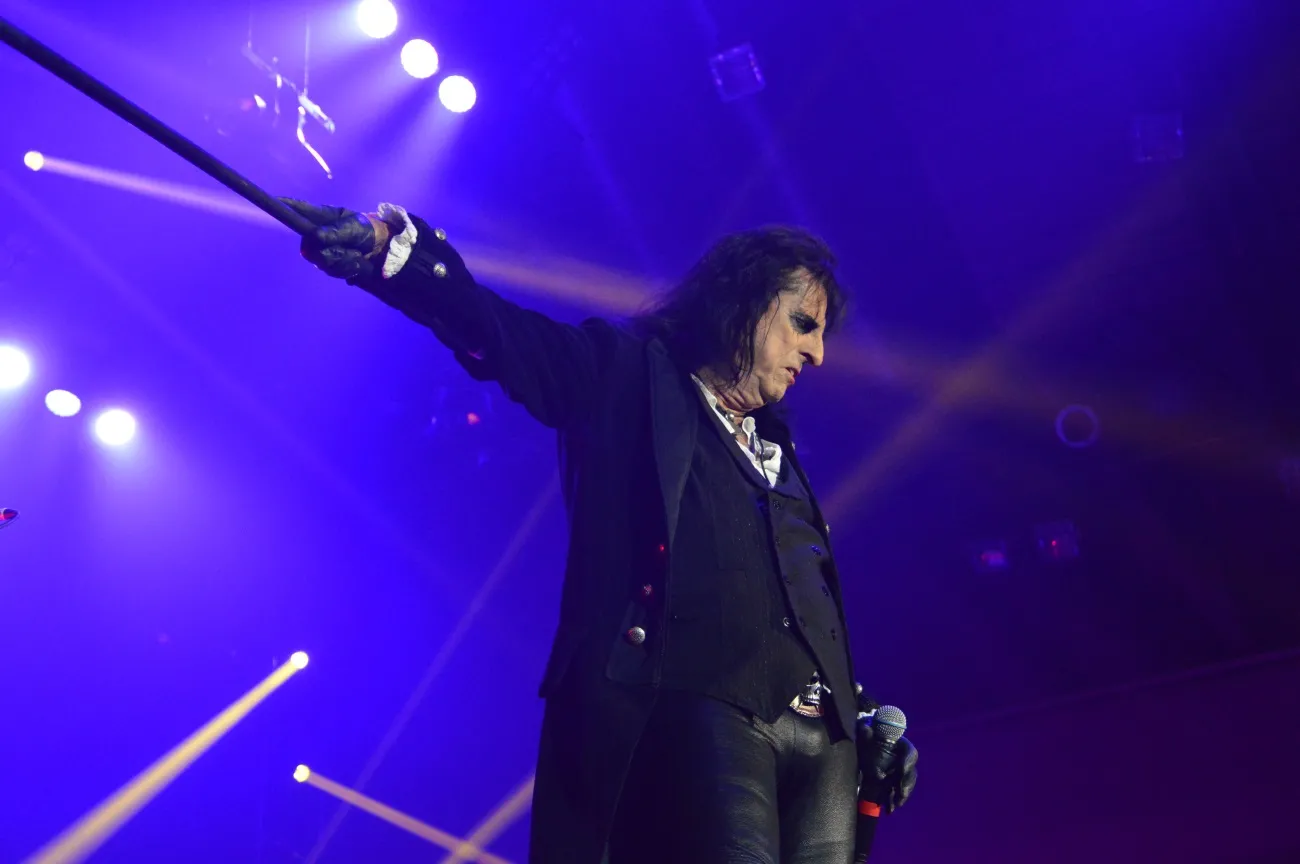 11031512-hollywood-vampires.jpg