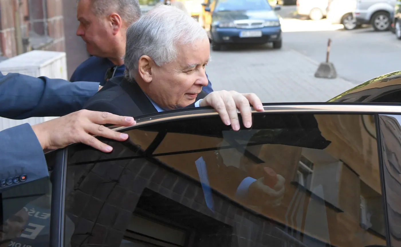 Fakt.pl: Kaczyński zrezygnuje za rok. Mazurek: Widać, że zaczyna się sezon ogórkowy