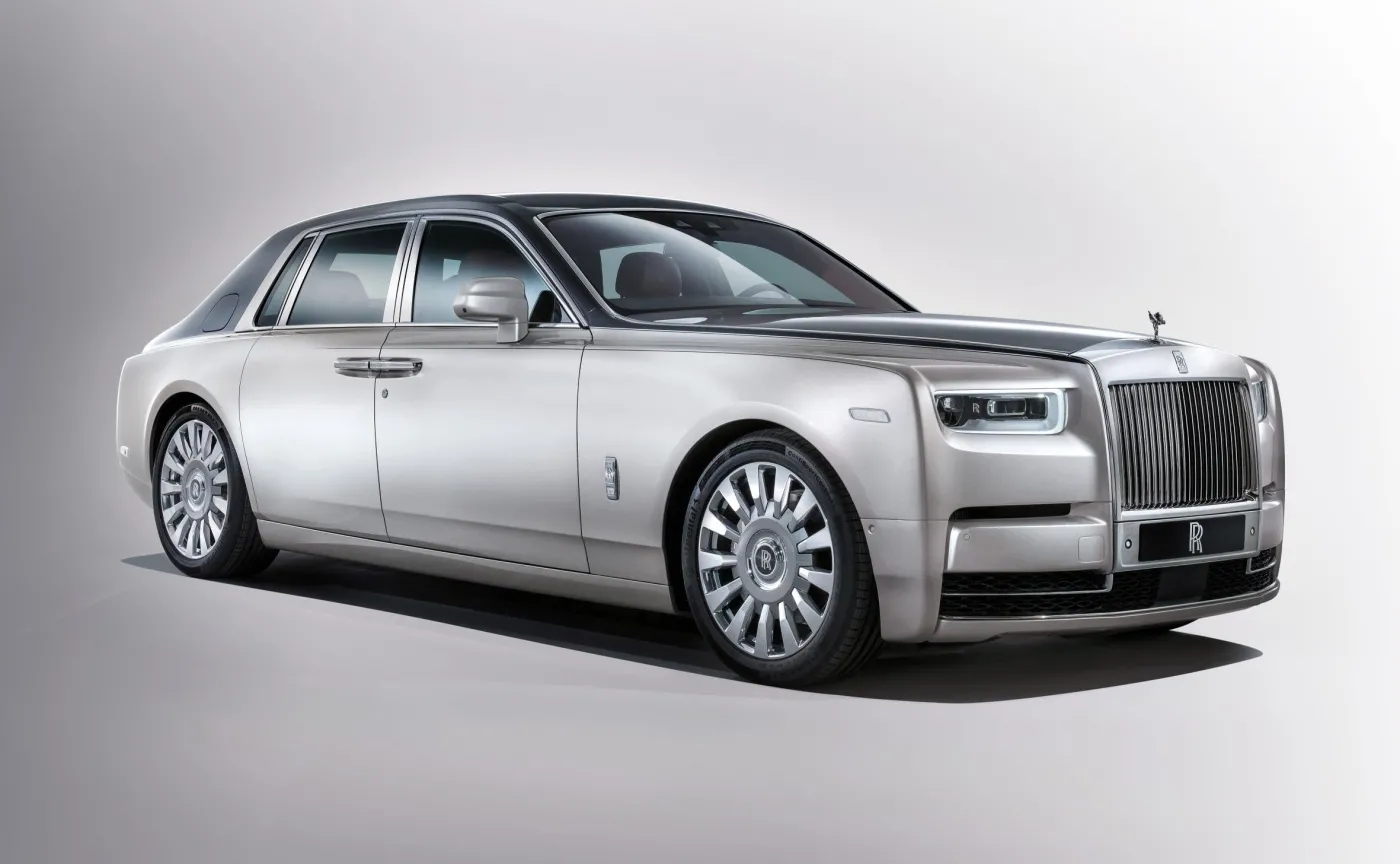 10343056-rolls-royce-phantom.jpg