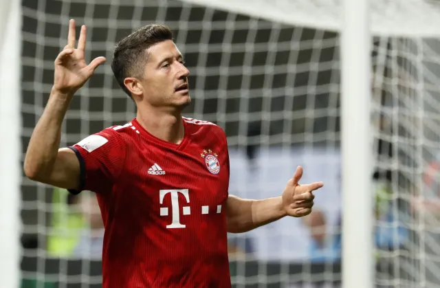 Robert Lewandowski hattrickiem w Superpucharze Niemiec zamknął usta krytykom