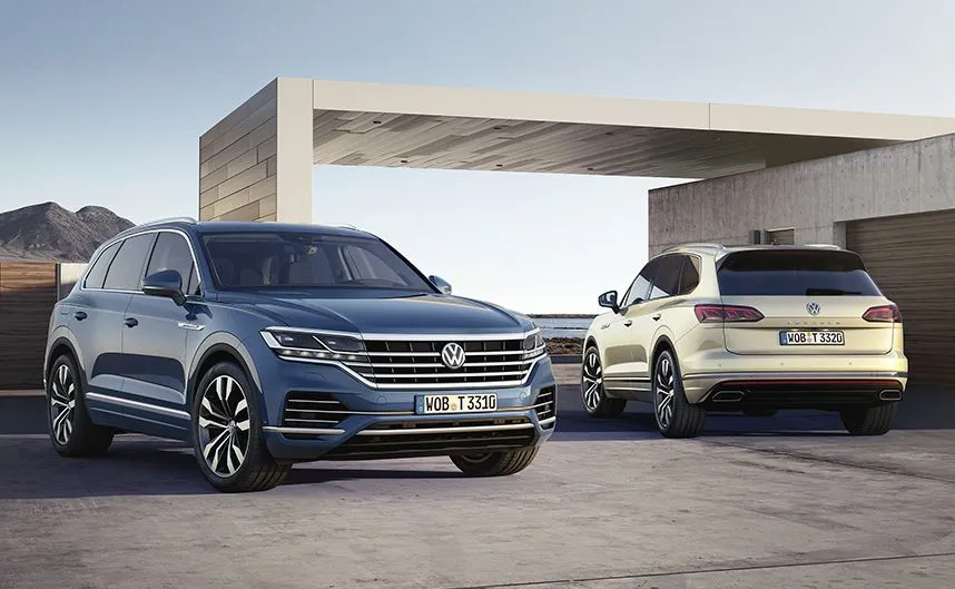 10859974-volkswagen-touareg.jpg