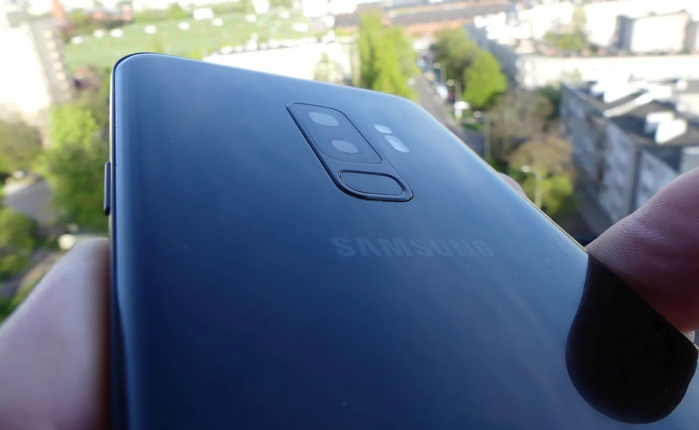 10927670-samsung-galaxy-s9.jpg