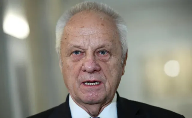 Niesiołowski o pomniku Kaczyńskiego: Kompromitacja. Jak inne pomniki sławiące fałszywy kult, będzie zniszczony