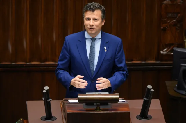 Michalak proponuje mediacje w sprawie RPD. Liczy na marszałków i "przyjaciół dzieci z ław poselskich"