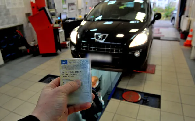 Rząd forsuje zmiany w przeglądach technicznych. "Miliardowe koszty zostaną przerzucone na kierowców i przedsiębiorców"