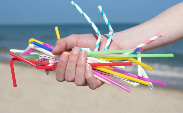 Pożegnanie ze słomką. UE serwuje nam plastikową rewolucję