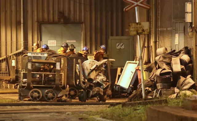 Premier jest już w Czechach. ZDJĘCIA z akcji ratunkowej w kopalni Stonava