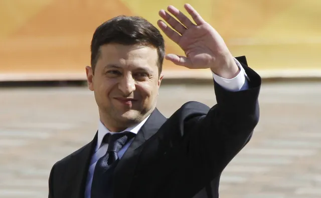 Zełenski oficjalnie prezydentem Ukrainy. I od razu pierwsza decyzja: rozwiązanie parlamentu