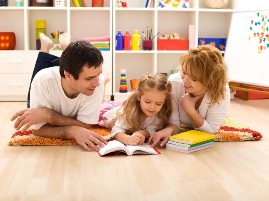 Blaski i cienie rodzin dwujęzycznych: "Ciężko jest wytłumaczyć dziecku niemiecko-polskiemu np. drugą wojnę światową"