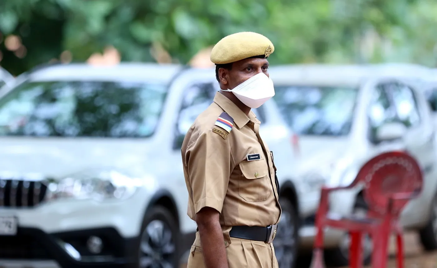 Wirus Nipah zaatakował. Wywołuje zapalenie mózgu, nie ma na niego szczepionki