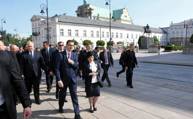 Młoda gwardia Morawieckiego wychodzi z cienia. Gabinety polityczne PiS to kuźnia kadr