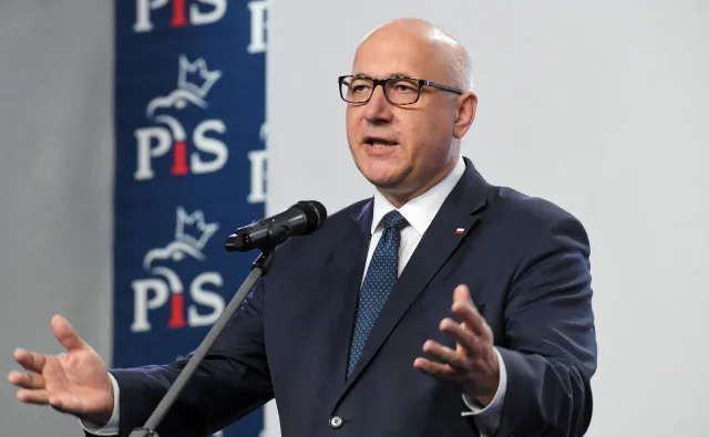 Brudziński: To nie prezes Kaczyński jest schowany. Panie Grzegorzu, pan się nie boi