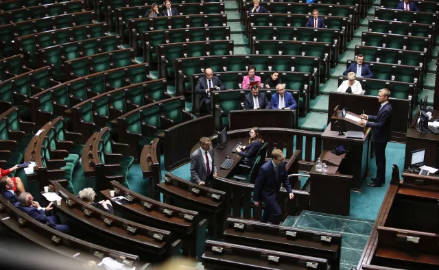 Opozycja: PiS zastanawia się, jak Polakom ukraść wolne wybory. Kaczyński ma jakiś szalony plan