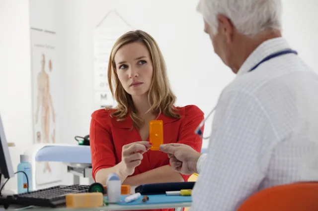 Ginekolog, który wrócił z wakacji, zakażony koronawirusem. 141 pacjentek na kwarantannie