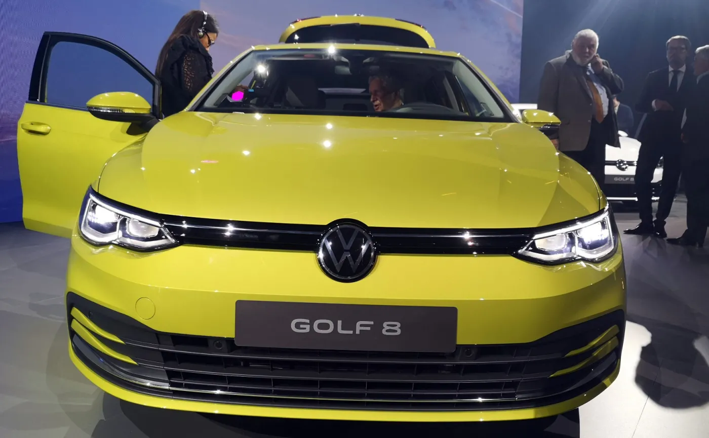 12698811-volkswagen-golf-8.jpg