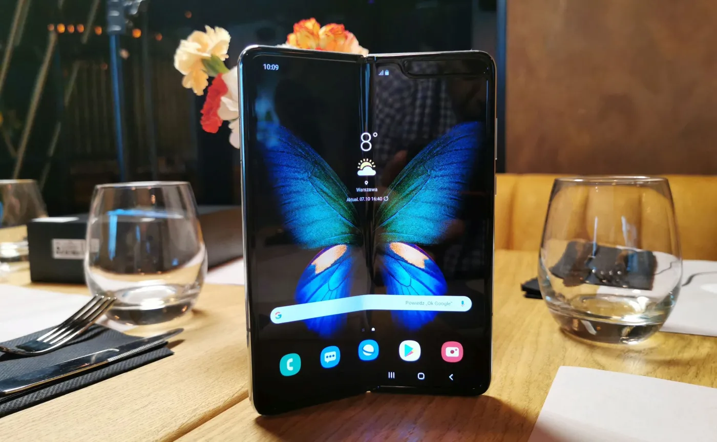 12659808-samsung-galaxy-fold.jpg