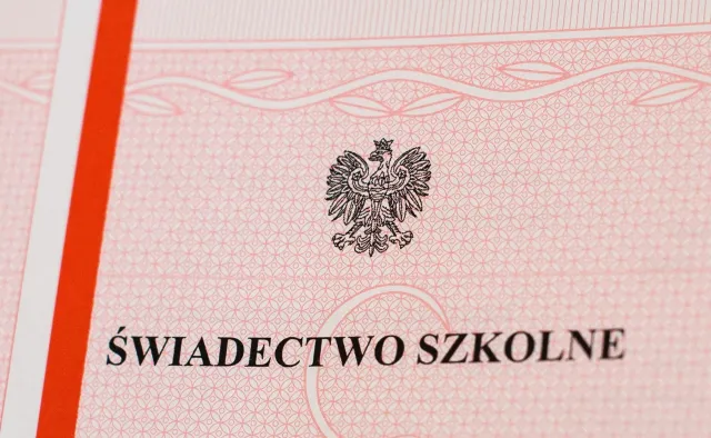 Roszczeniowość nie do zniesienia. A nawet groźby i korupcja. Tak rodzice walczą o oceny na świadectwie