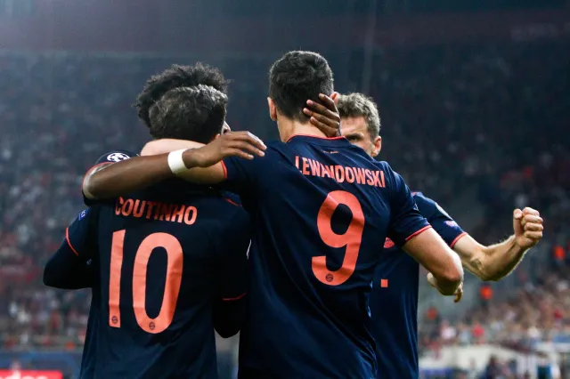 Liga Mistrzów: Lewandowski strzelił dwa gole w meczu z Olympiakosem [WIDEO]