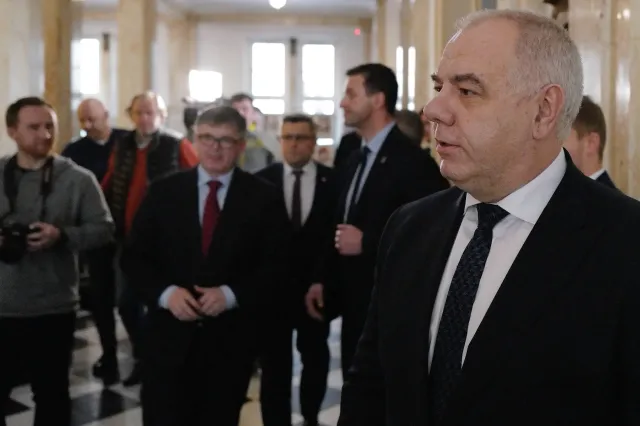 Sasin o wyborach: Przygotowujemy się na 10 maja, PWPW już drukuje karty