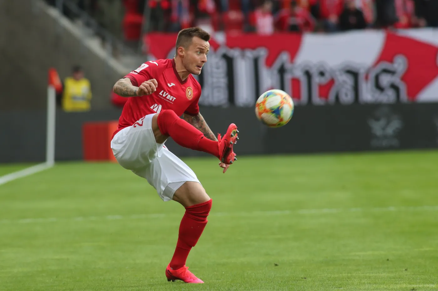 Prezes Widzewa Łódź: Nie wiemy, kto będzie płacił za badanie piłkarzy