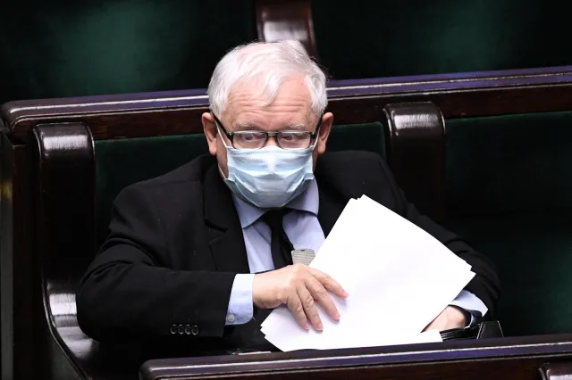 Kaczyński o Szumowskim: Trwa atak na człowieka, który stał się ikoną walki z koronawirusem [ROZMOWA]