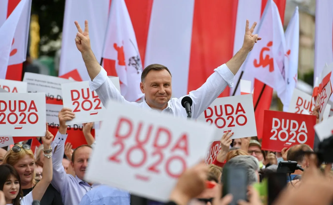 Afera o LGBT eskaluje. Prezydent Duda w swojej obronie przytacza słowa Jana Pawła II