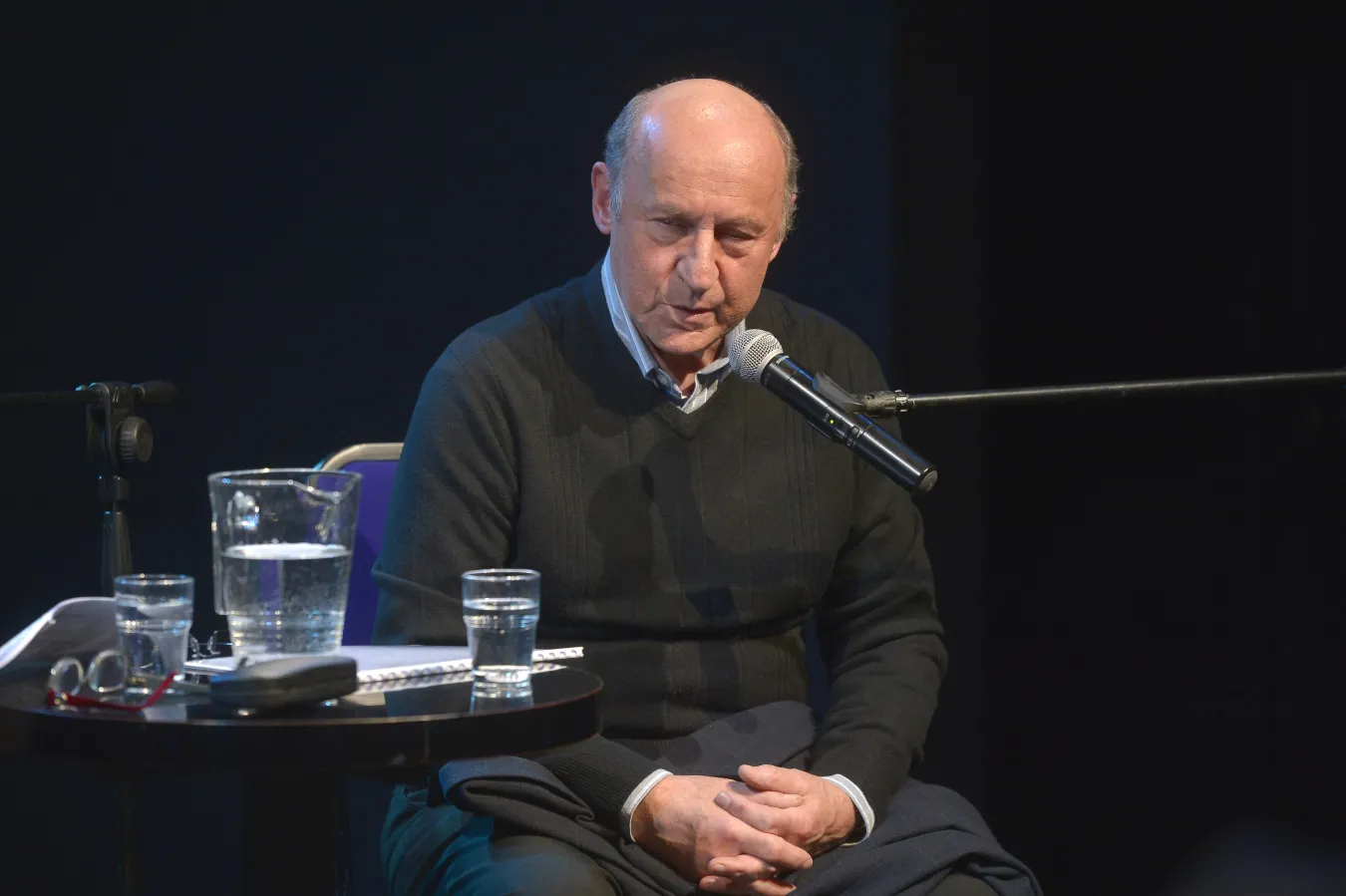 Były dziennikarz Trójki zebrał więcęj niż chciał, więc zrobi... Szekspira z Fronczewskim