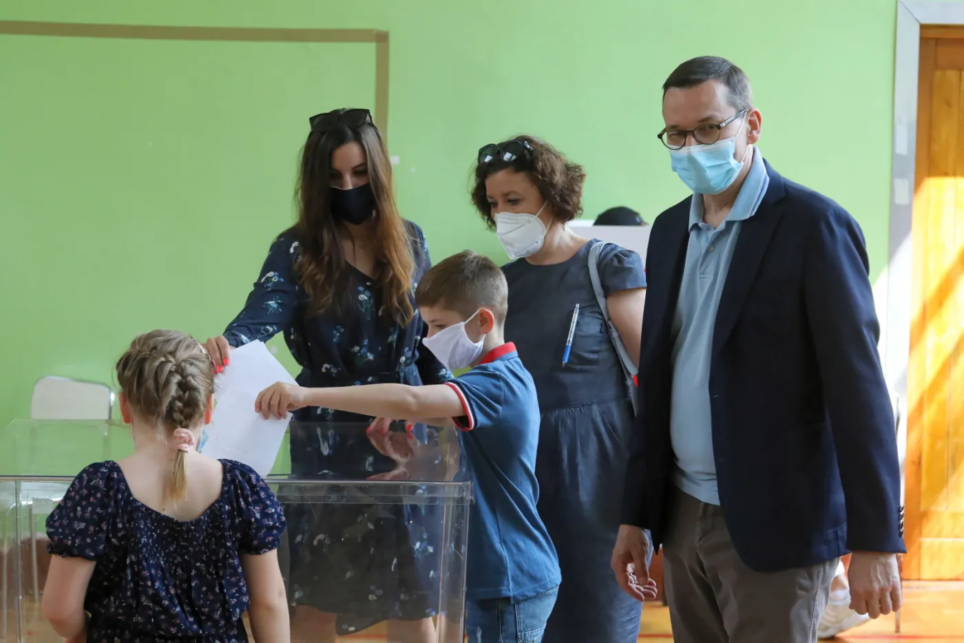 Premier milczący, za to marszałkowie chętnie już rozmawiali. Tak głosowali politycy [ZDJĘCIA]