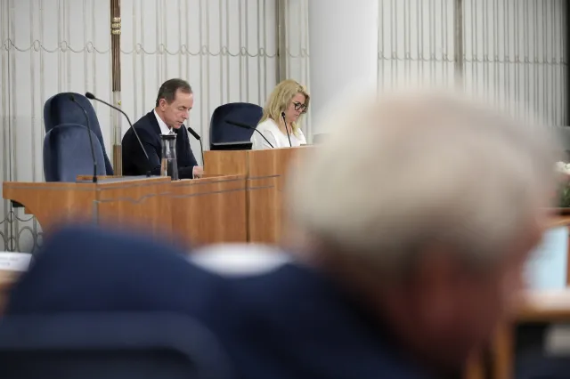 Bon turystyczny także dla emerytów i rencistów. Nowa poprawka Senatu