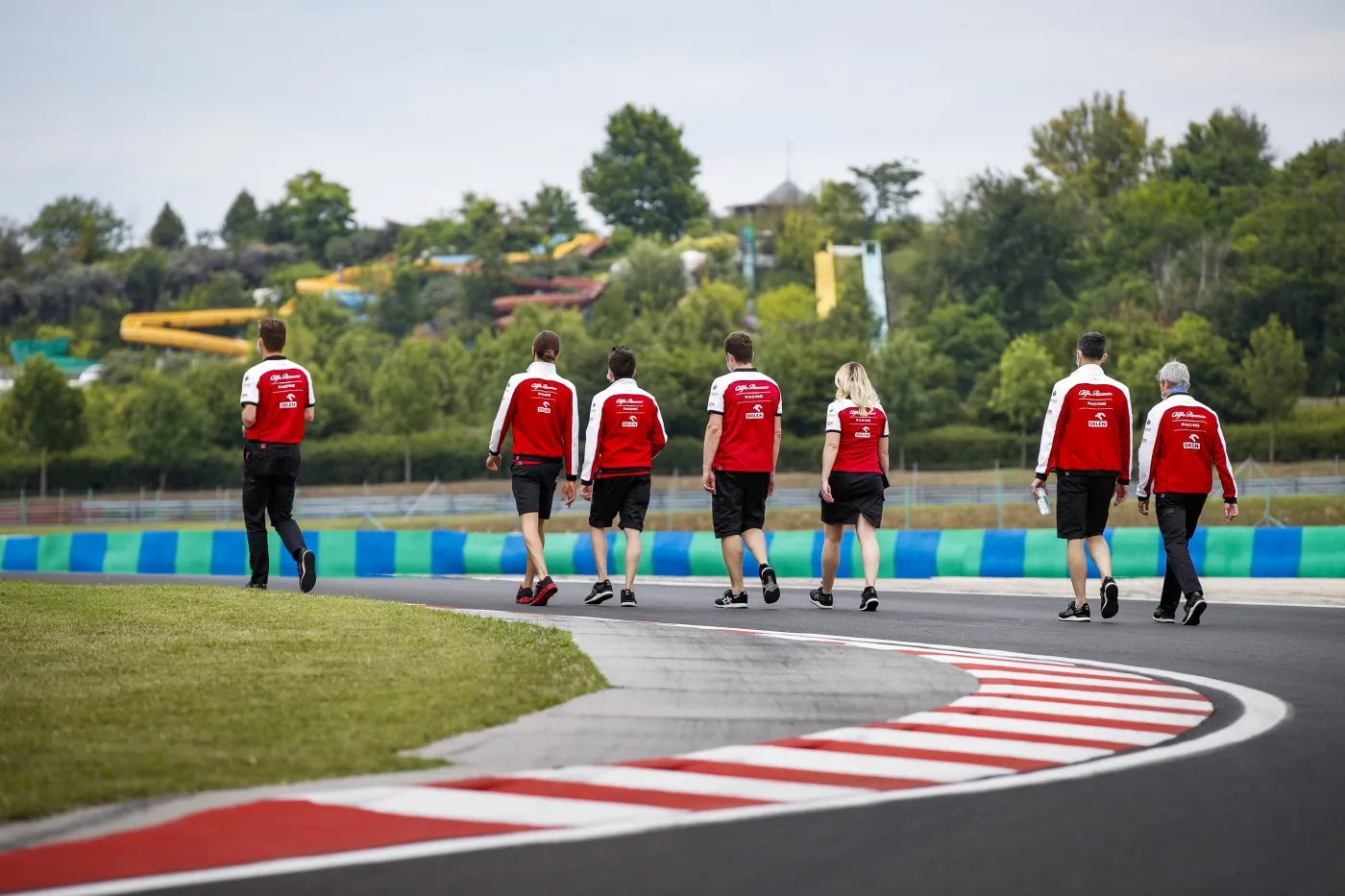 Dwa pozytywne wśród prawie pięciu tysięcy testów na koronawirusa w Formule 1