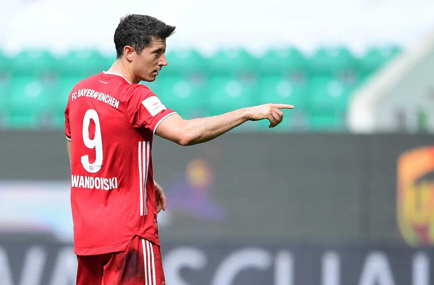 Legendarny napastnik reprezentacji Niemiec szkoli Roberta Lewandowskiego