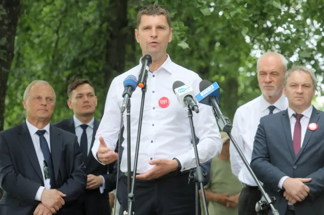 Szef MEN: Zdalna nauka w szkole nie zniknie