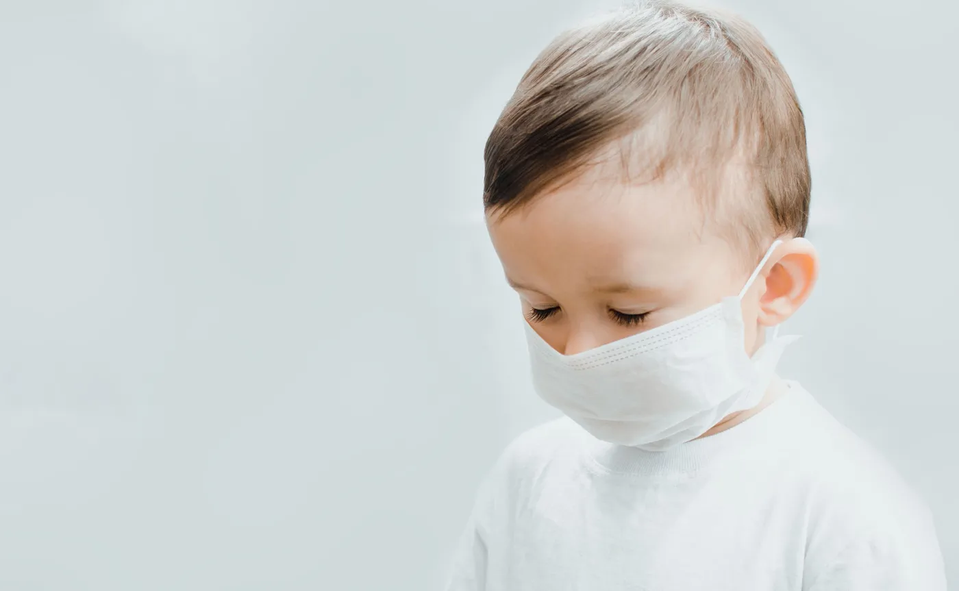 Dziecko w maseczce