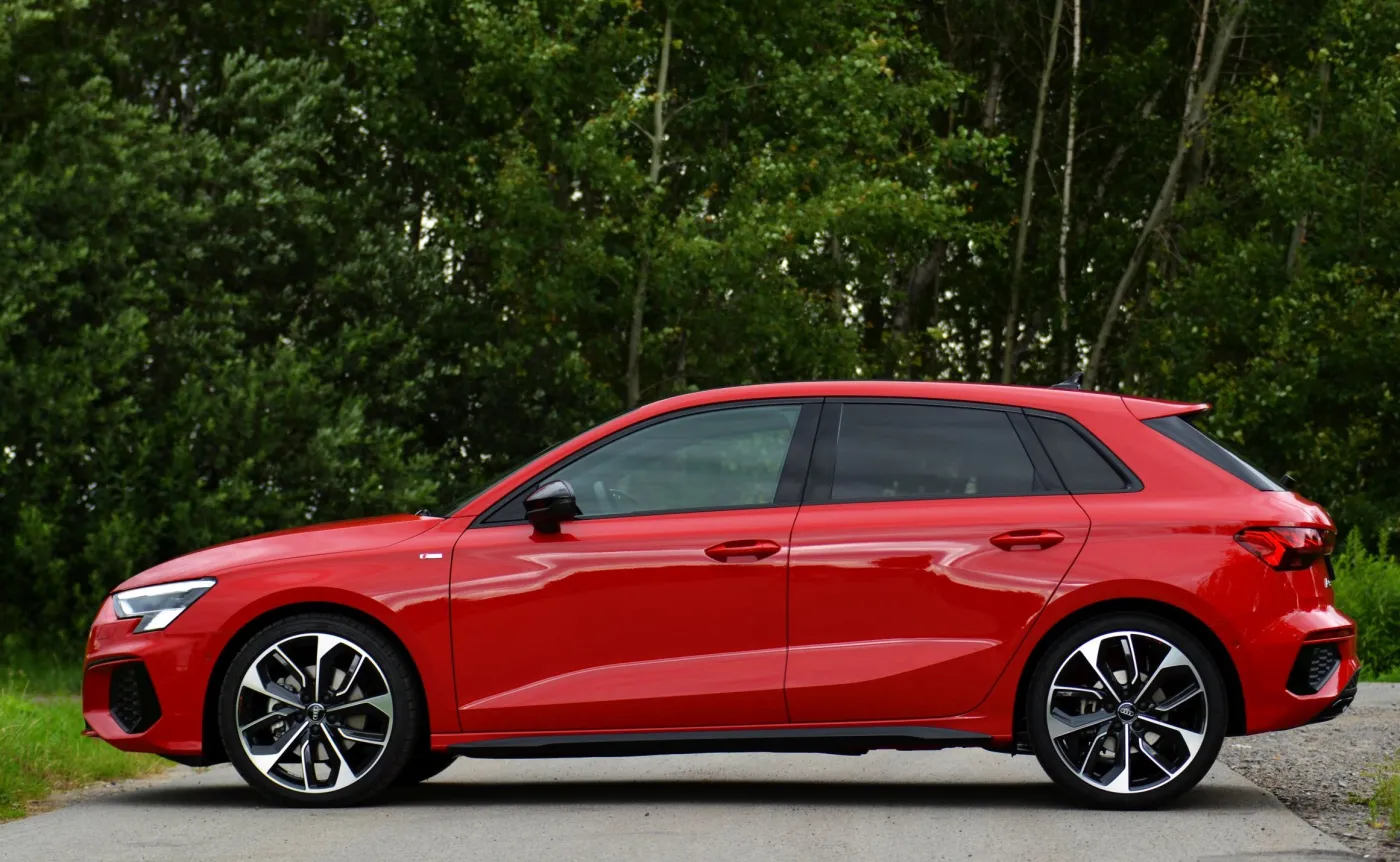audi-a3-sportback-28134671.jpg