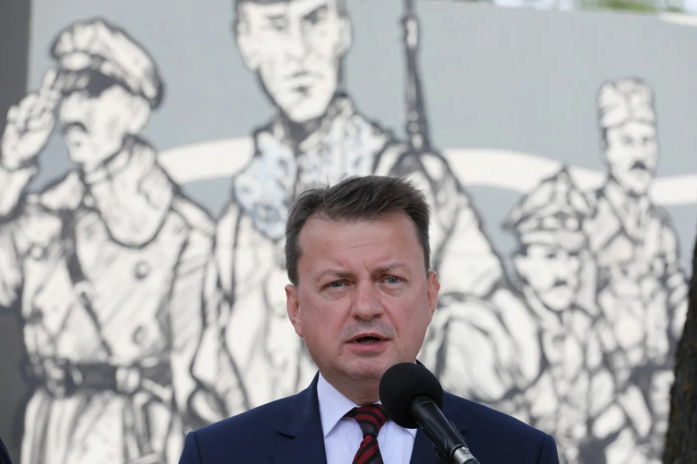 Odsłonięcie muralu o Bitwie Warszawskiej. Błaszczak: Ona ochroniła wolność Polski i całej Europy [ZDJĘCIA]