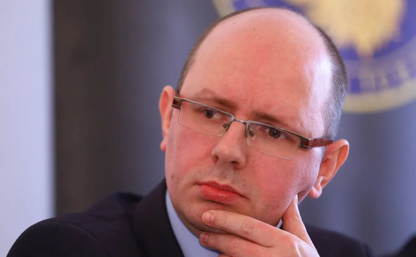 Błażej Kmieciak został szefem komisji ds. pedofilii. Opozycja wypomina mu współpracę z Ordo Iuris