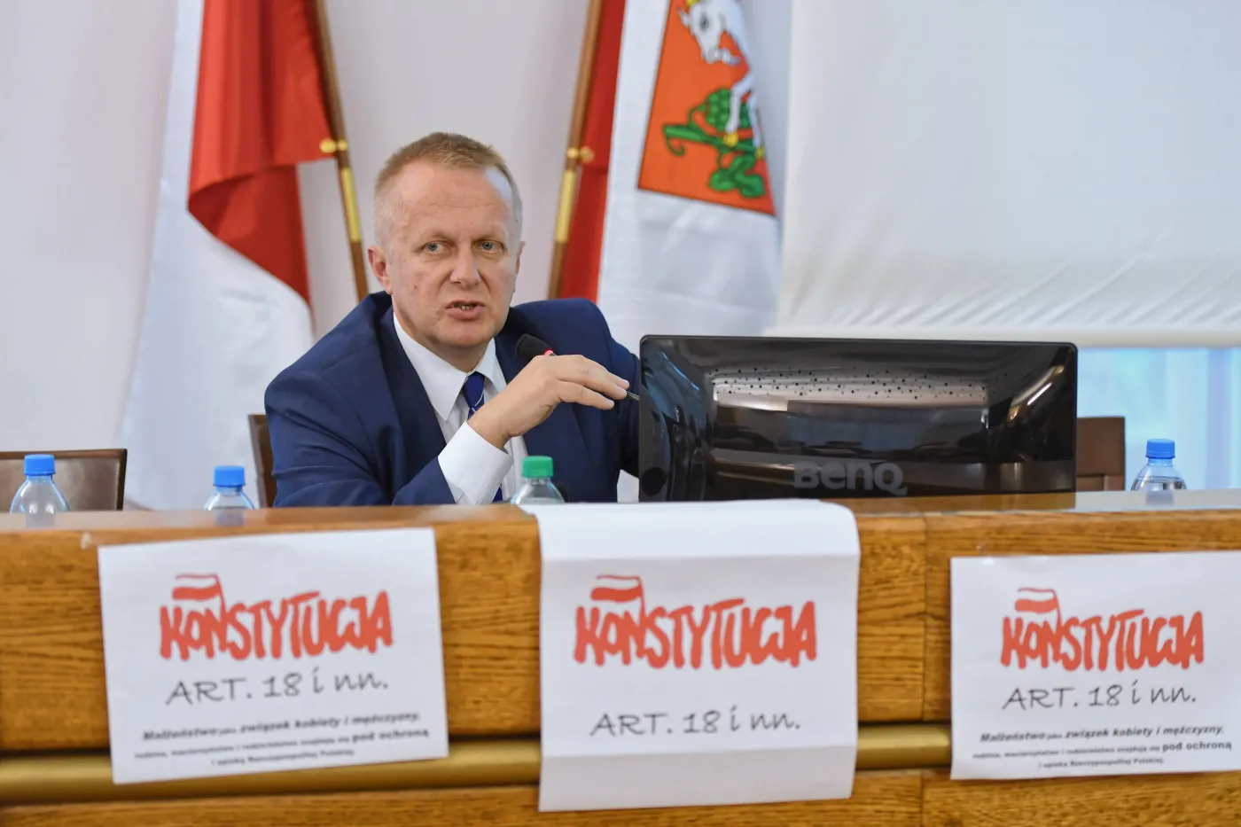 Prof. Ryba o "piątce dla zwierząt: Wizja charakterystyczna dla animalsów i grup neomarksistowskiej lewicy