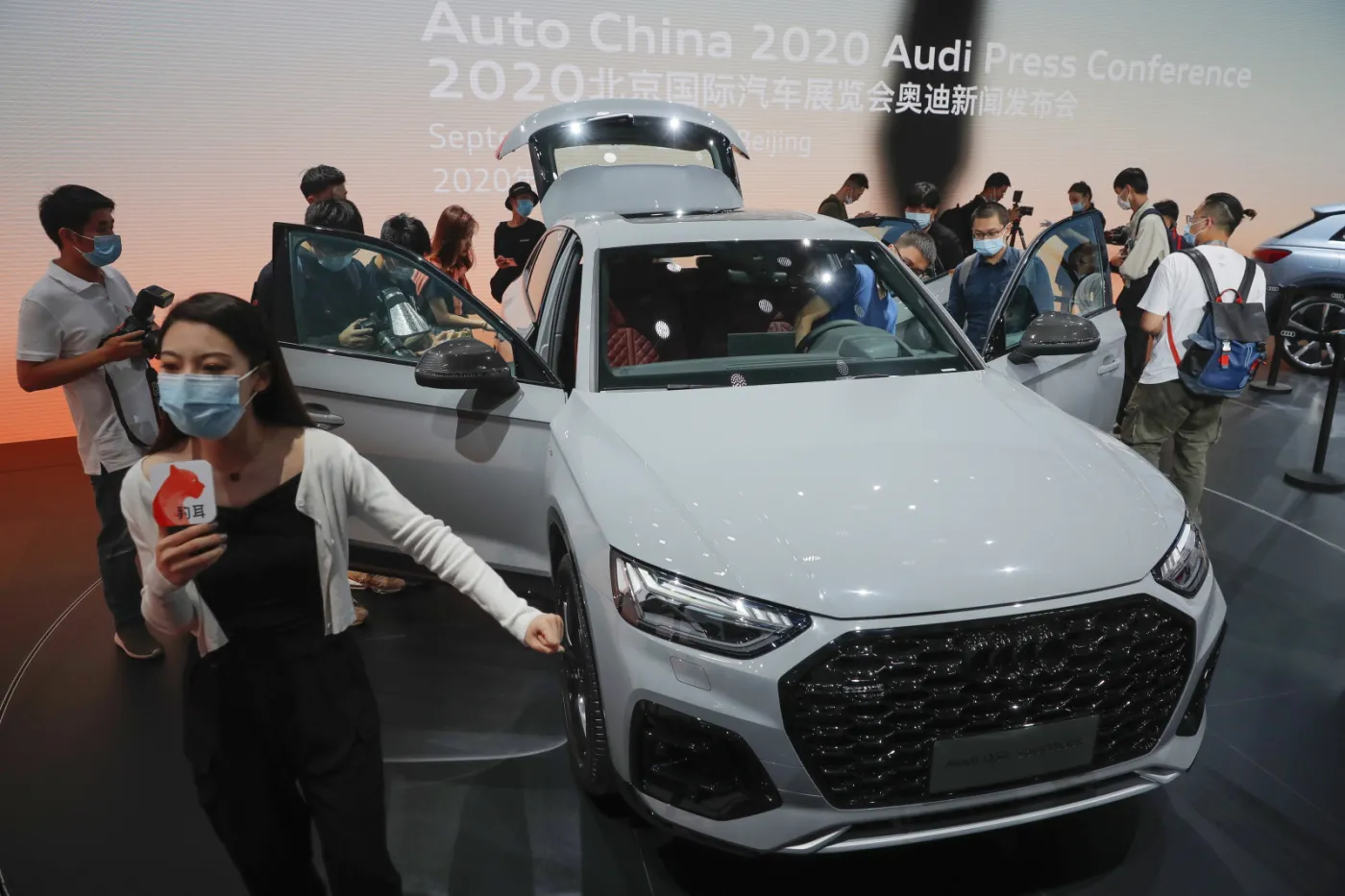 audis-q5l-sportback-28227611.jpg
