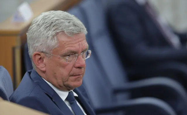 Karczewski: Generalnie mamy wolne łóżka, tylko dotarcie do nich jest utrudnione