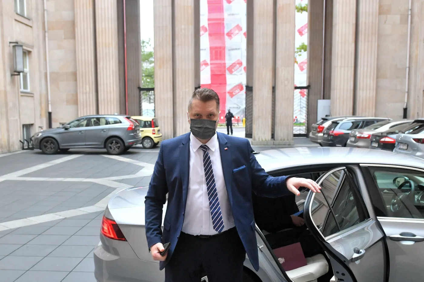 Czarnek ostro o nauczycielach i protestach. "Chuliganeria, wandalizm i chamstwo na ulicach"