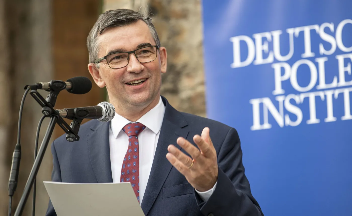 Ambasador Przyłębski w ogniu krytyki. "Nawet AfD nie głosowało przeciw upamiętnieniu Polaków"