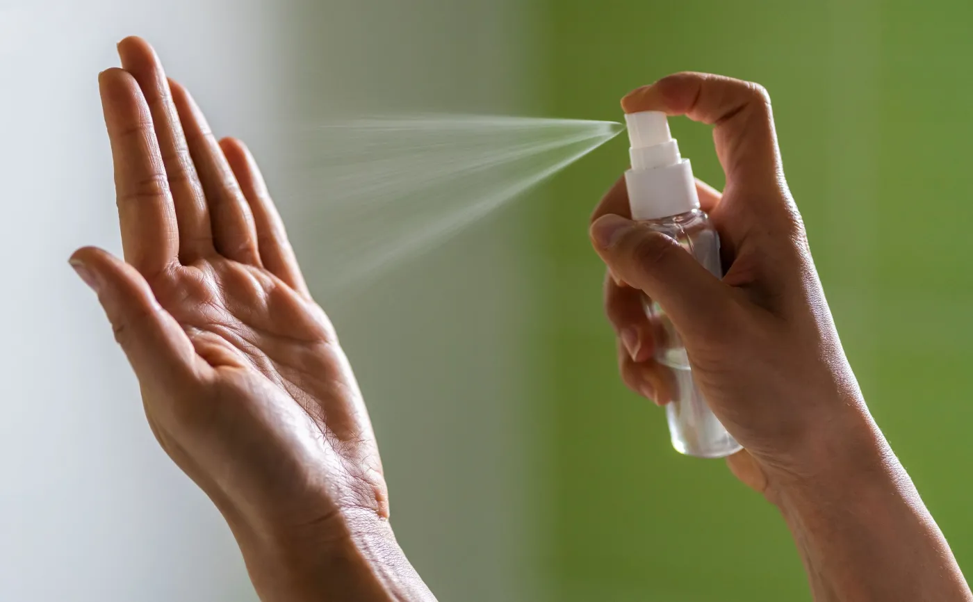 Środki zapobiegające COVID-19 chronią też przed innymi wirusami. Wyniki badań