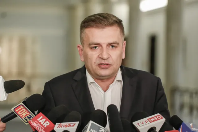 Arłukowicz: Rząd pisze dla siebie akt oskarżenia